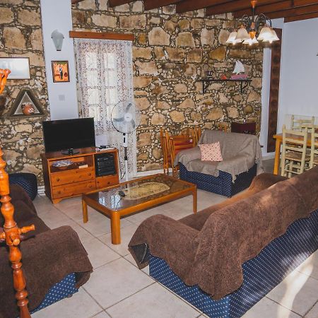 Вилла Revecca House Agios Mamas Экстерьер фото