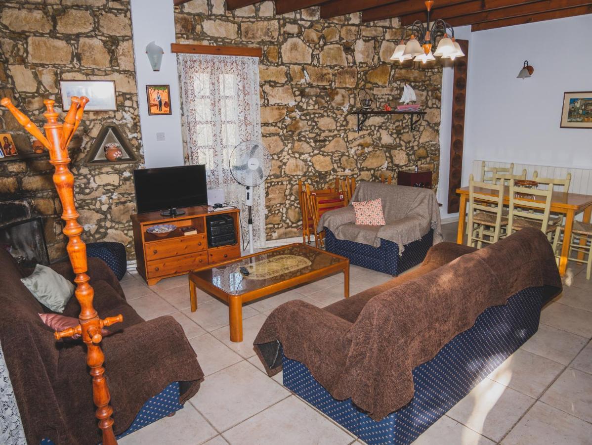 Вилла Revecca House Agios Mamas Экстерьер фото
