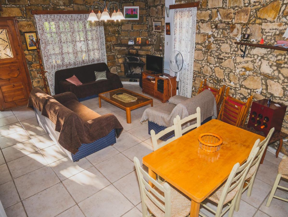 Вилла Revecca House Agios Mamas Экстерьер фото